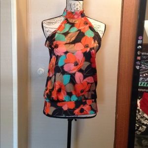 Body Central Red Floral Print Top S NWT